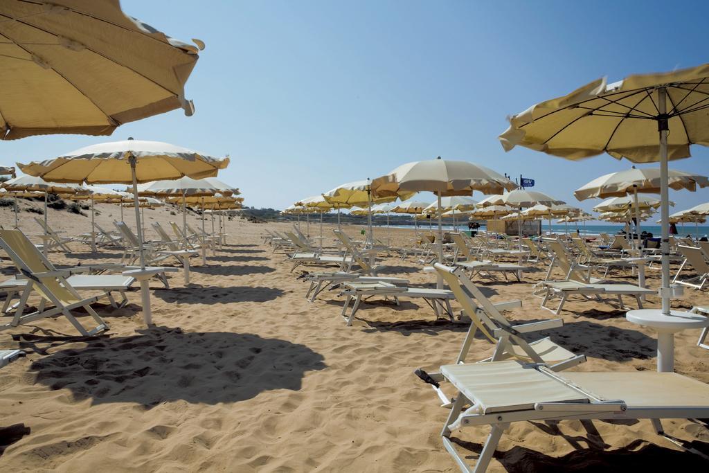 Igv Club Baia Samuele Hotel Sampieri Exterior photo