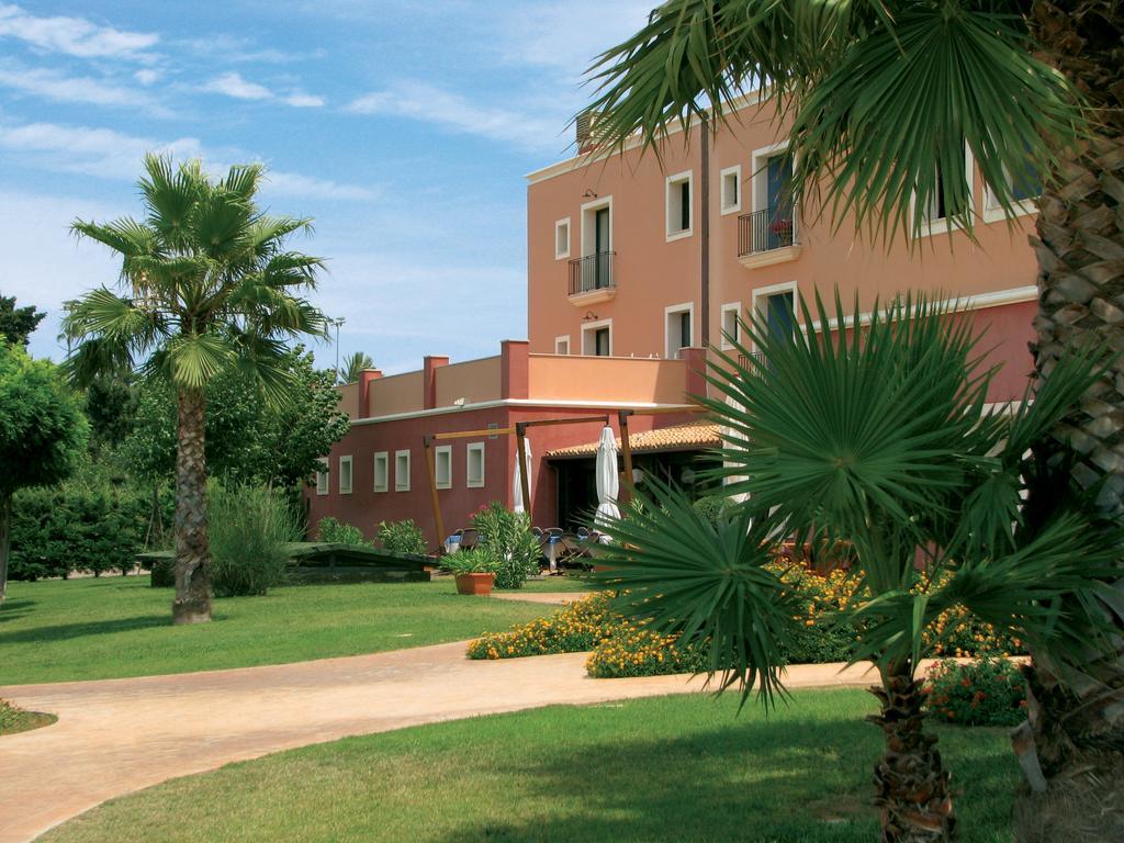 Igv Club Baia Samuele Hotel Sampieri Exterior photo