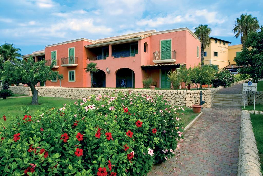 Igv Club Baia Samuele Hotel Sampieri Exterior photo
