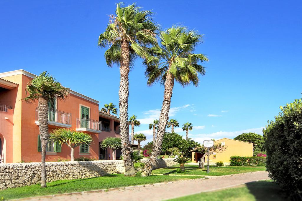 Igv Club Baia Samuele Hotel Sampieri Exterior photo